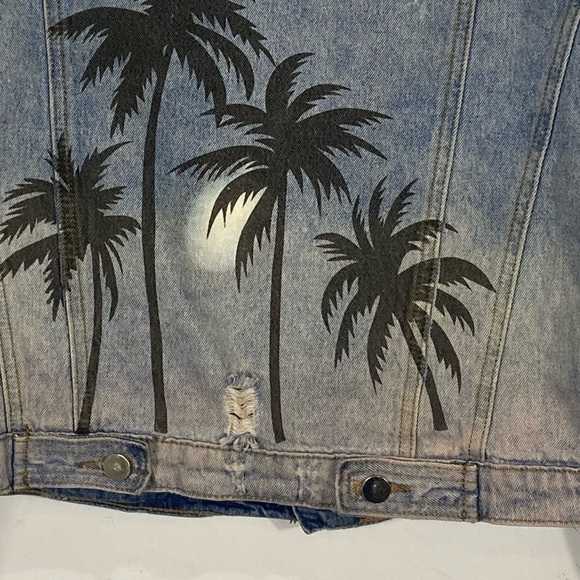 AMIRI Light Blue Denim Palm Trucker Jacket M - Picture 6 of 9